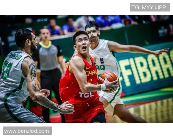 伊朗男篮与伊拉克男篮激战正酣谁能在这场较量中胜出